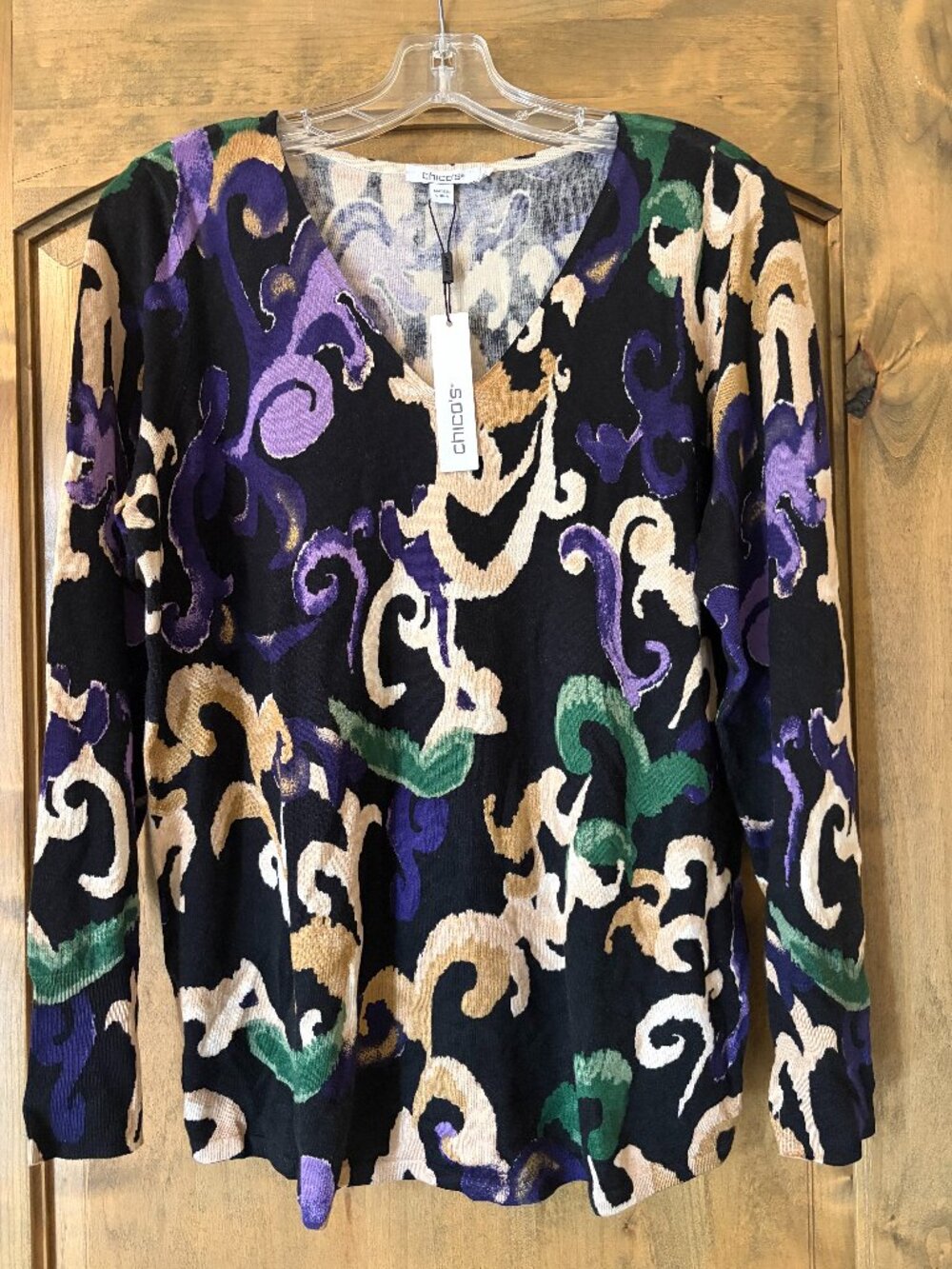 NEW WITH TAGS CHICO'S V neck colorful sweater Size 1 (-Medium) roomy and cozy!